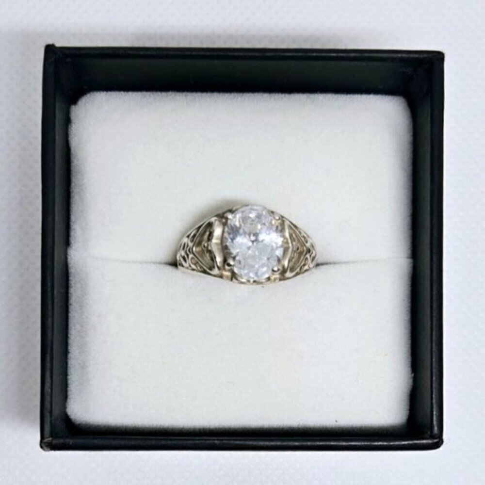 Vintage 925 Silver Oval CZ Style Ring Filigree Heart Band